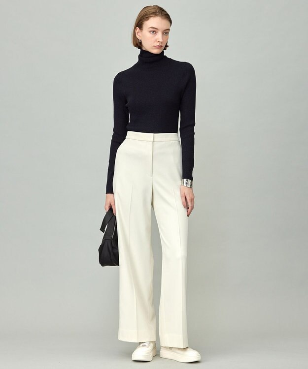 ICB L 【新色追加】エクストラファインメリノリブ タートルネックプルオーバー ネイビーラメ系