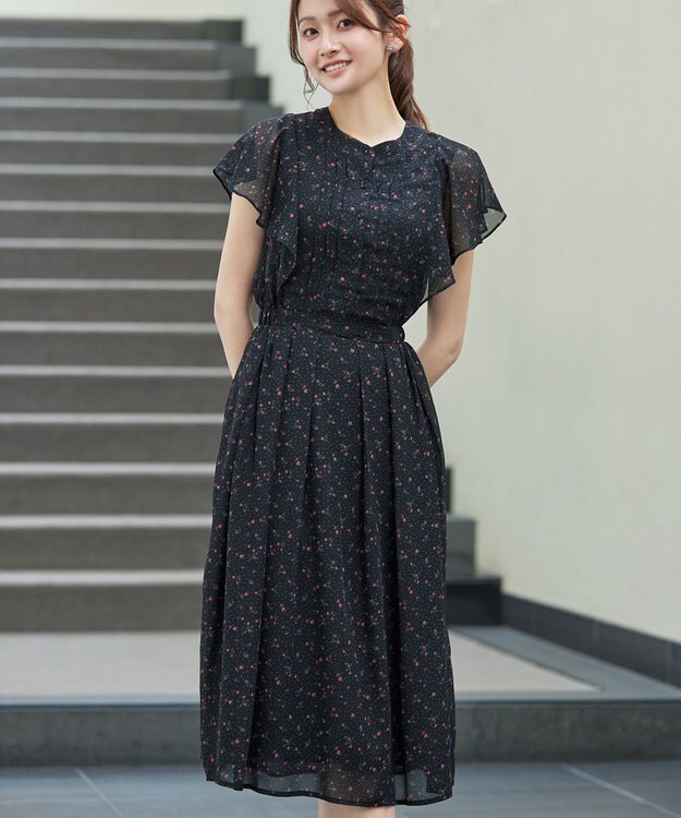 Tiaclasse L 【新色追加】フレアスリーブワンピース ブラック