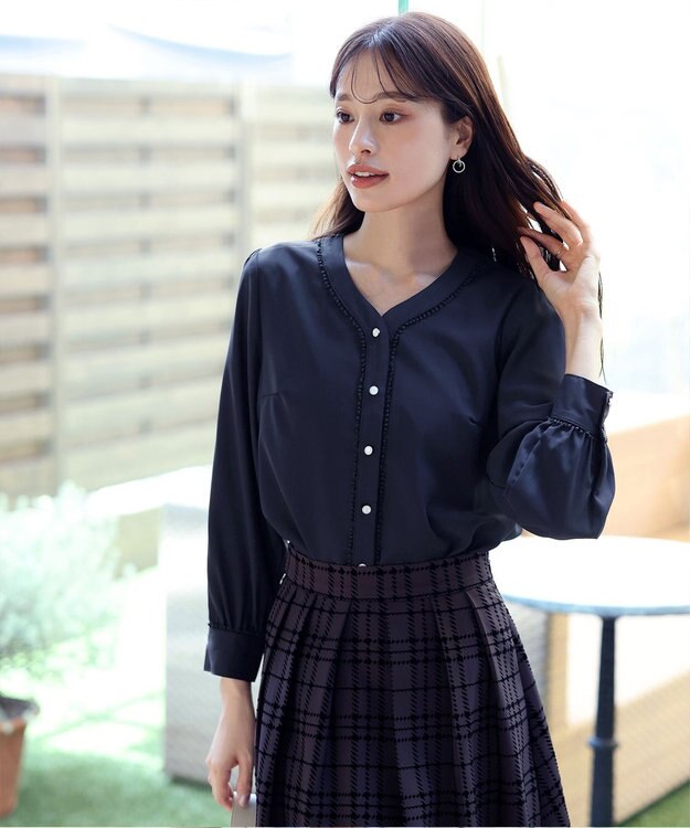 Tiaclasse 【洗える】Vネックレースブラウス ネイビー