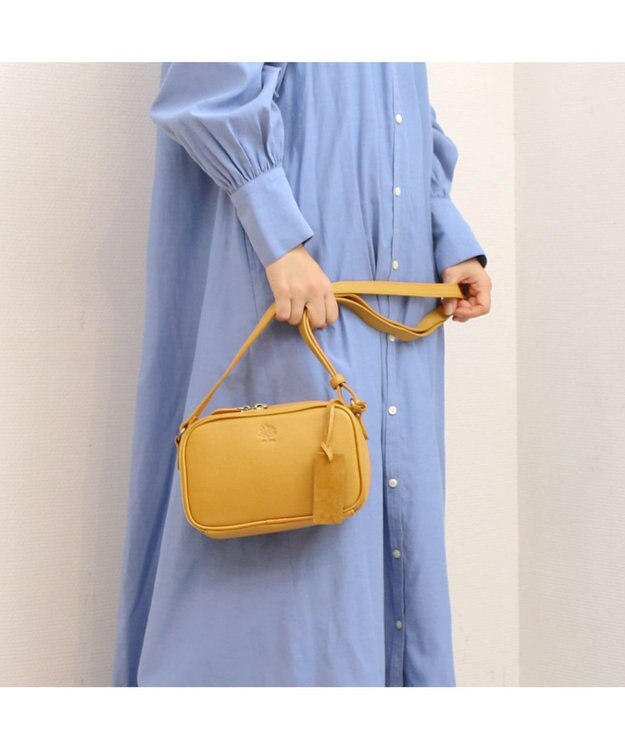 UNBILLION アトランタ ATLANTA / 牛革BOX型ウォレットショルダー イエロー