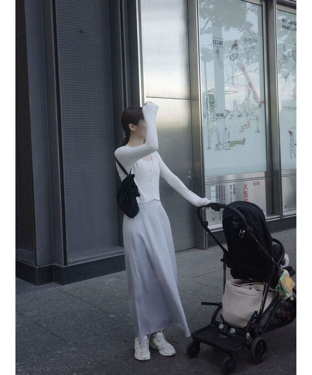 Green Parks AnriettMusee サテンナロースカート Gray