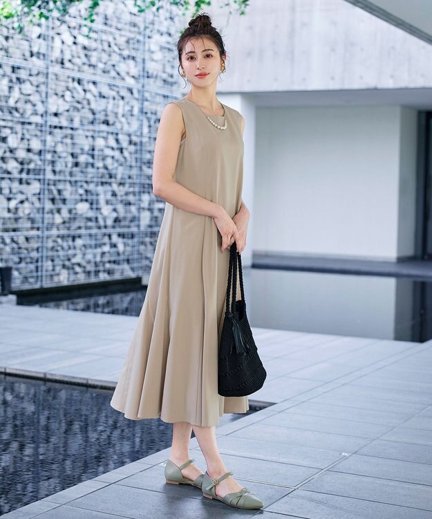 Tiaclasse L 【洗える】裾フレアAラインワンピース グレージュ