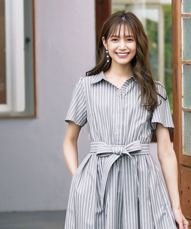 Tiaclasse L 【洗える】フレアスリーブシャツワンピース グレーストライプ