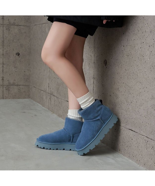 MODE ET JACOMO <carino>本革ムートンショートブーツ ライトブルー