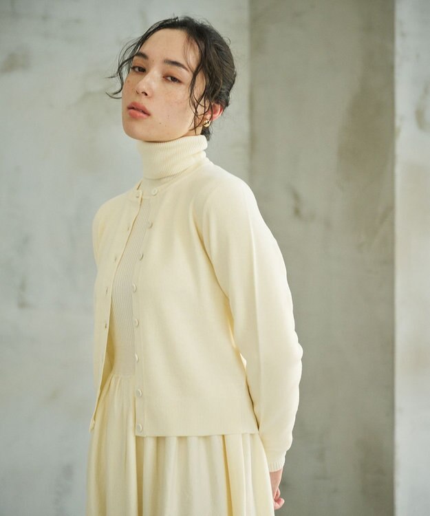 #Newans 【カシミヤ混】コンパクトニットカーディガン オフ