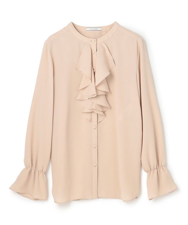 BEIGE， 【WEB限定・洗える】CLARION / バンドカラーフリルブラウス Beige