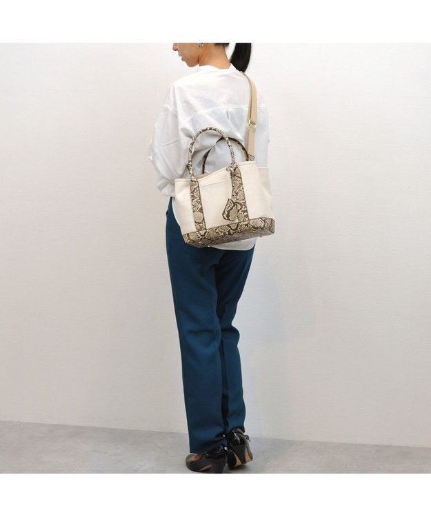 UNBILLION cachecache ショルダー付きパーテーションキャンバストート パイソン