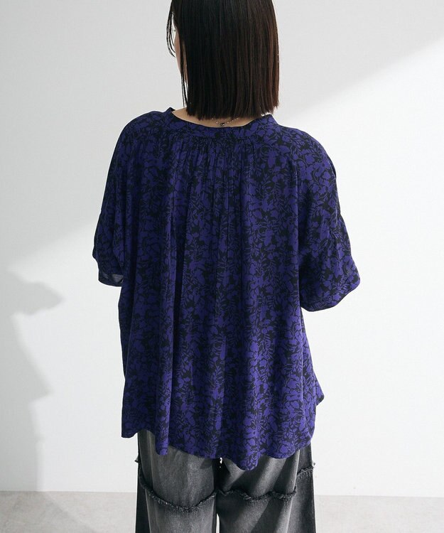 Green Parks 【WEB限定】アソート柄さらっとレーヨンブラウスⅡ Flower Black