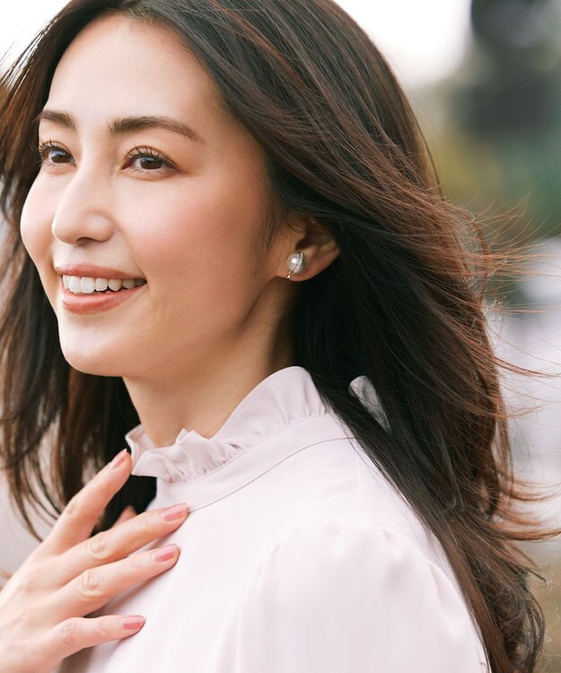 組曲 ビジューリングパールイヤリング ゴールド系