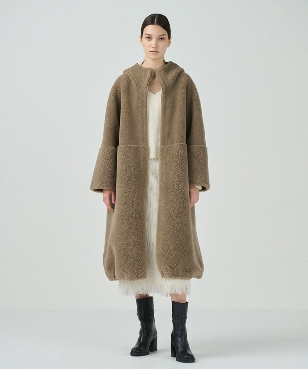 GRACE CONTINENTAL ウールボアムートンフードコート カーキ