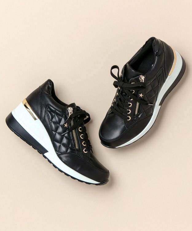 Dominic3 ヒールアップ サイドキルティング ジップスニーカー ブラック