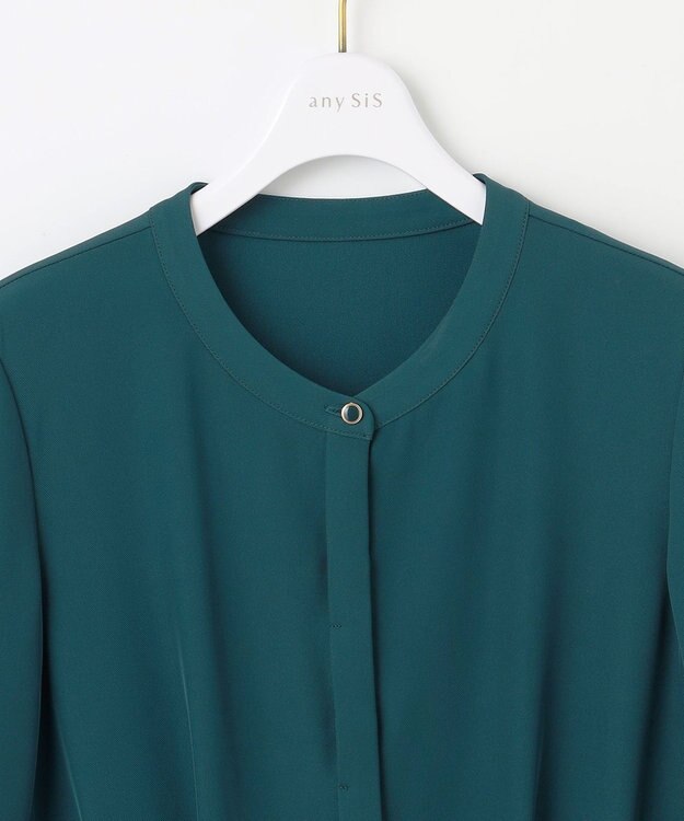 ANY SIS 【接触冷感・UVカット・速乾】コンフォートビューティサテン ブラウス ディープグリーン系