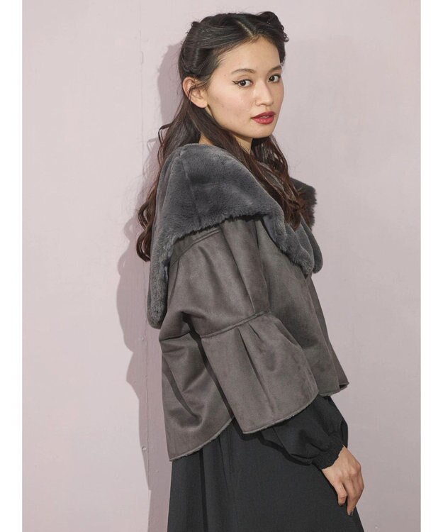 Green Parks ■ＥＳＣＡＲ　フラッフィーケープ付ショートコート Charcoal Gray