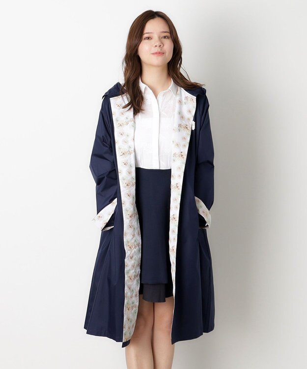 MOONBAT 【バッグ付】ポール & ジョー (PAUL & JOE　ACCESSOIRES) レインコート ポンジークリザンテーム ネイビーブルー