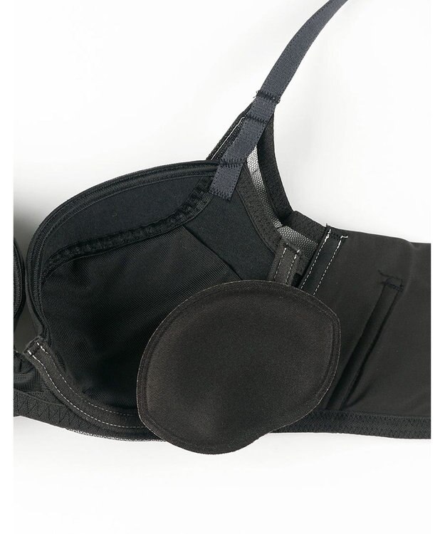 WACOAL WEB限定 ブラジャー 【ハグするブラ】 体温を感知してカラダになじむ 谷間メイク 脇高設計 Gカップまで対応 大きいサイズ レディース BMM700 /ワコール ブラック