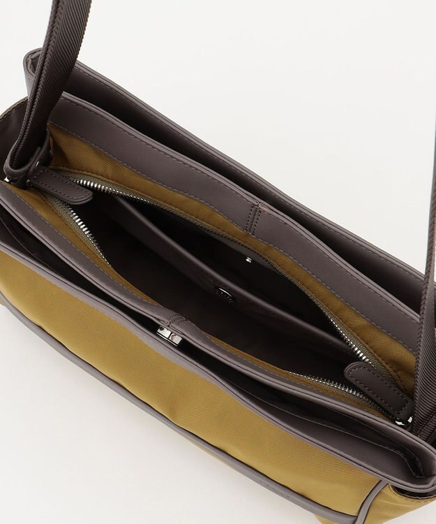 Y'SACCS トラベル ホライズンショルダー ライトグリーン