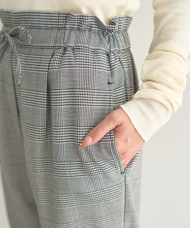 earth music&ecology ＴＲテーパードパンツ Check