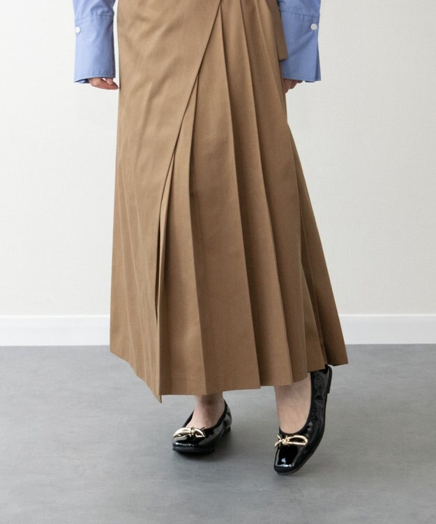 Bridget Birkin 【PARADIS COULEUR】スクエアトウメタルリボンバレエシューズ ブラックエナメル