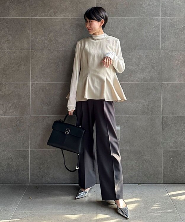 Green Parks AnriettMusee ノースリーブタックペプラムブラウス Beige