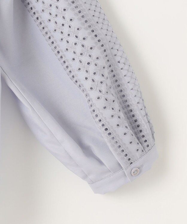 ANY SIS 【洗える】エンブロイダリースリーブ ブラウス ライトブルー