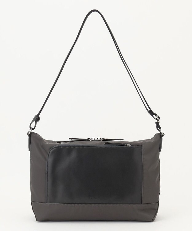 Y'SACCS ナイロン×リサイクルレザー　コンビマルチショルダー グレー