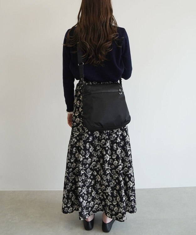 ACE BAGS & LUGGAGE PROGRES アベス ショルダーバッグ 縦型 20182 ブラック