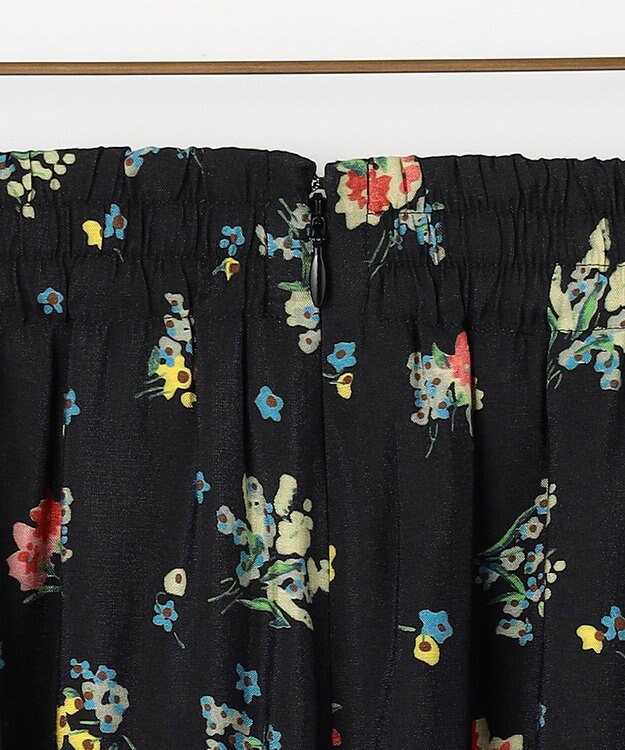組曲 S 【先行予約】クラッシックフラワープリント フレアスカート ブラック系5