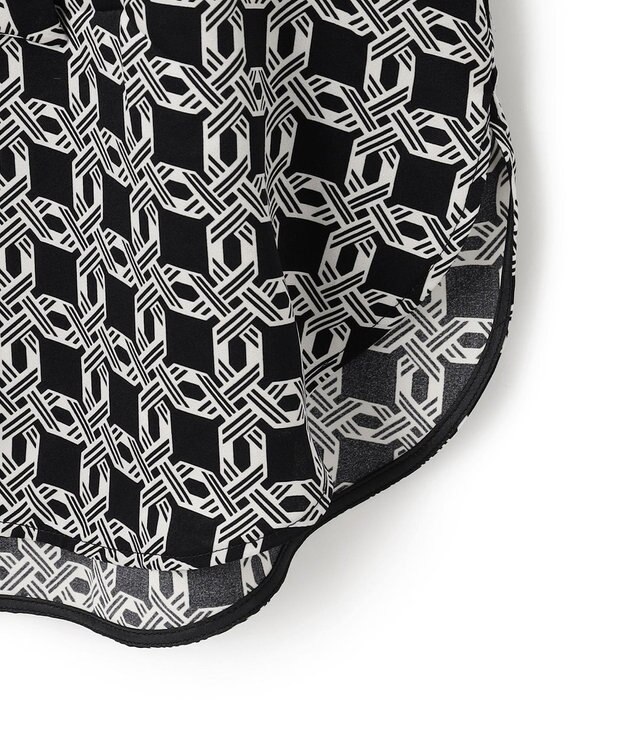 ICB 【洗える】レトロウォールペーパープリント ブラウス オフホワイト×ブラック系