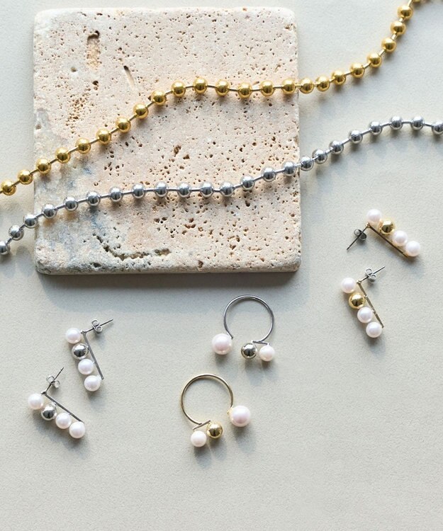 Phoebe 【金属アレルギー対応】ドットラインネックレス　ゴールド/ステンレス ゴールド