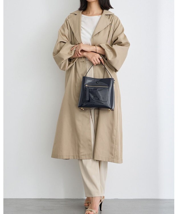 MioFIRANO スクエアエナメルハンドバッグ 2WAY　FIRANO フィラノ NAVY