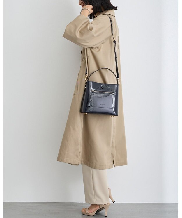 MioFIRANO スクエアエナメルハンドバッグ 2WAY　FIRANO フィラノ NAVY