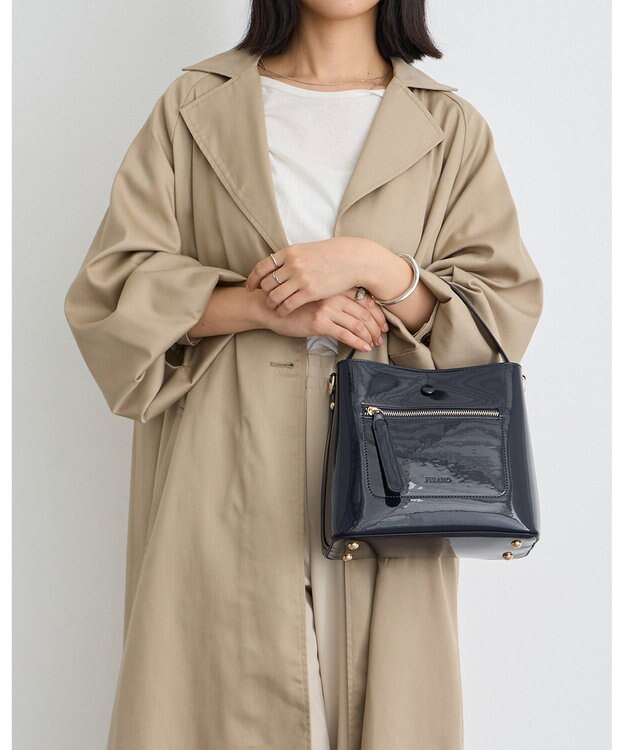 MioFIRANO スクエアエナメルハンドバッグ 2WAY　FIRANO フィラノ NAVY