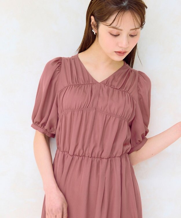 Feroux 【洗える】ギャザーデザインパフスリーブワンピース ピンク系