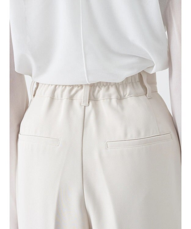 earth music&ecology タックストレートパンツ Ecru