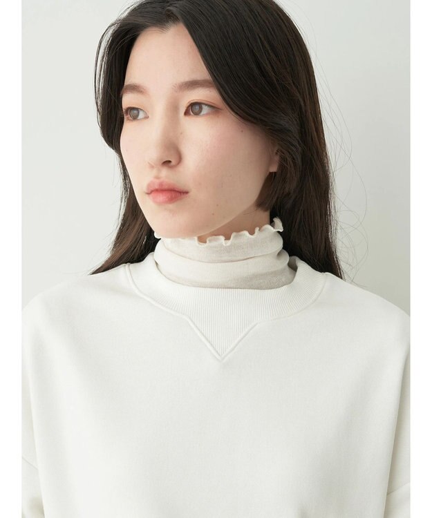 earth music&ecology クルーネック袖シャーリングスウェット White