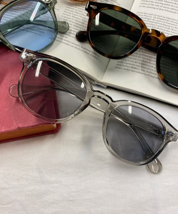 WEGO 【ユニセックス着用ITEM】クリアフレームカラーアイウェア 柄1