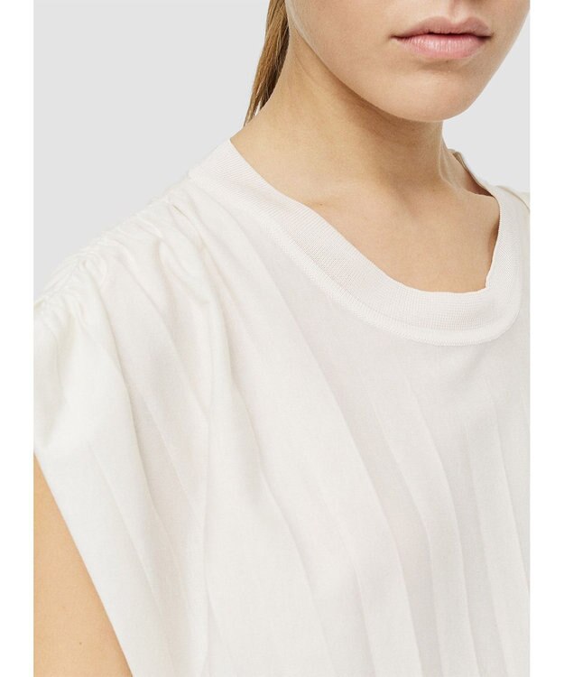 JOSEPH 【洗える】コットンプリッセ　ラウンドネックTシャツ Ivory