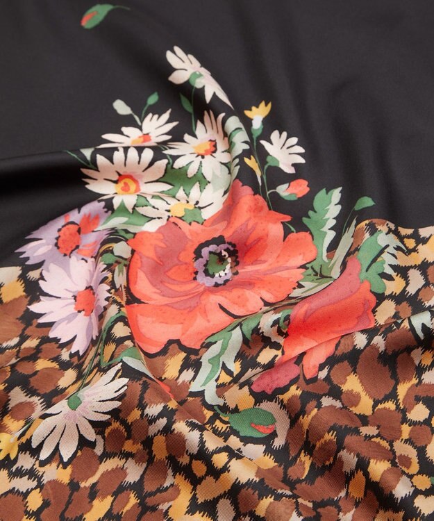 LIBERTY. アベリア 90x90 シルク スカーフ タン