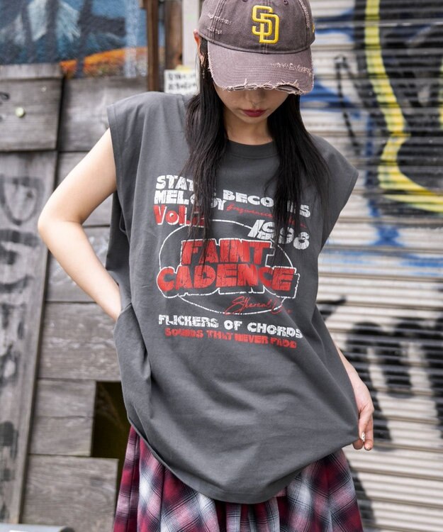 WEGO 【ユニセックス着用ITEM/MLサイズ展開】ヴィンテージライクグラフィックノースリーブ 柄13