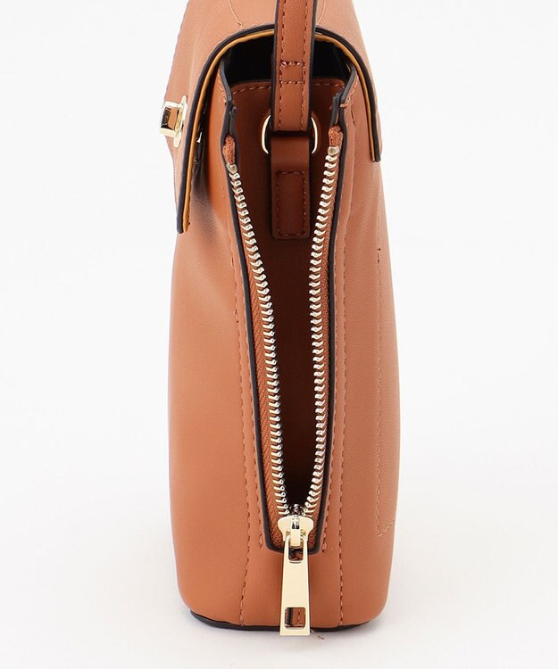 LA BAGAGERIE 【maison vert】【多収納】スマホショルダー キャメル