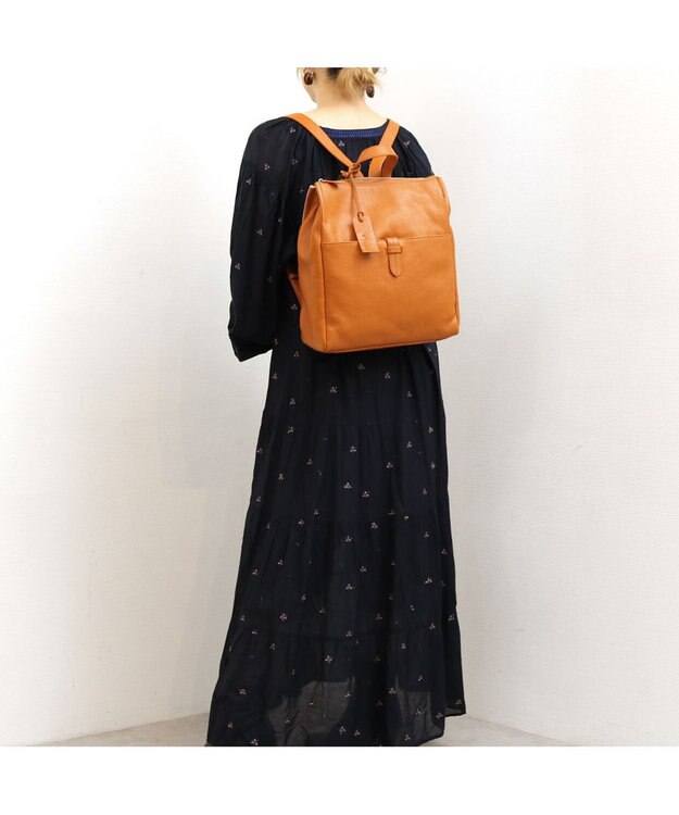 UNBILLION アトランタ ATLANTA / 牛革スクエアリュック キャメル