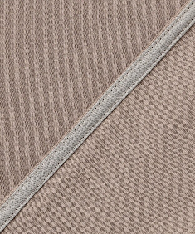 ICB L スパンプラチナム Vネックカットソー スティールカーキ