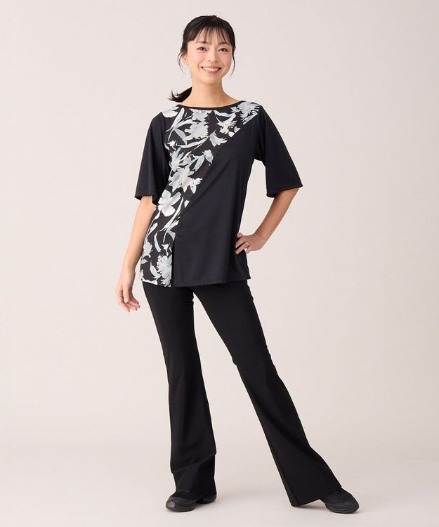 Chacott フラワープリントワンピースＴシャツ ブラック