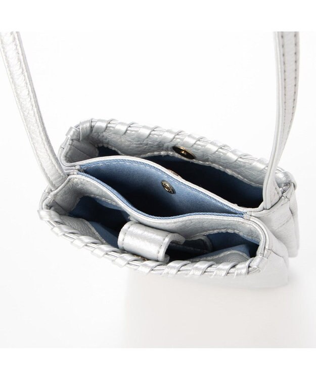 UNBILLION perche 牛革ソフト3層かがりショルダーバッグ シルバー