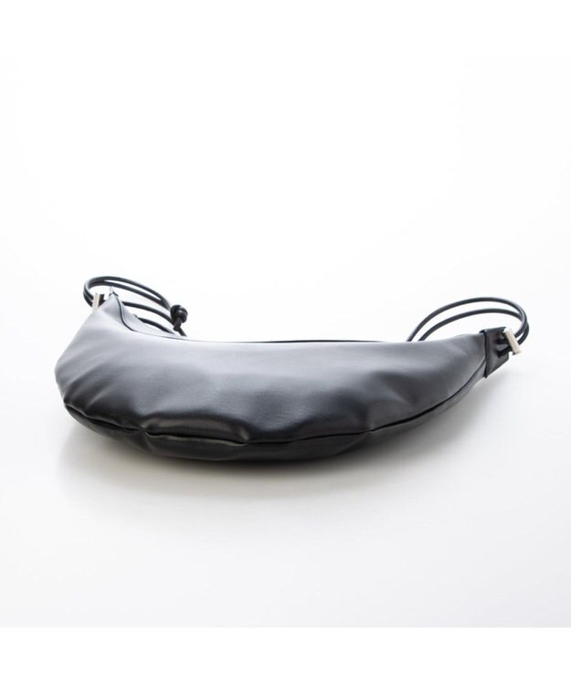 UNBILLION カシュカシュ cachecache / ハーフムーンコードハンドルショルダー ブラック