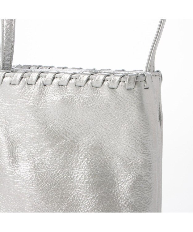 UNBILLION perche 牛革ソフト3層かがりショルダーバッグ シルバー