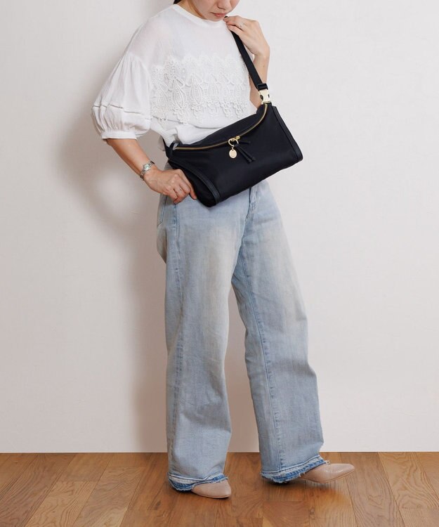 ACE BAGS & LUGGAGE HAyU × ace.  ユッカ ショルダーバッグ 17835 ブラック