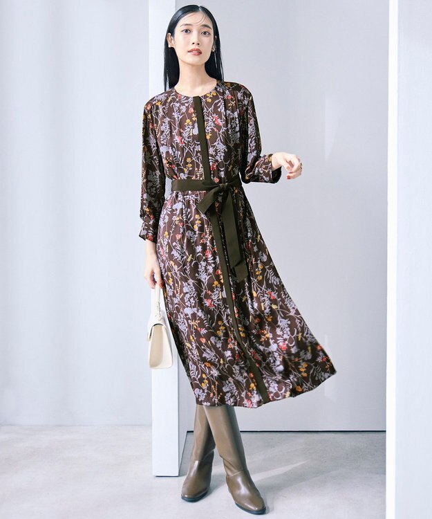 自由区 S 【WEB&一部店舗限定】ハーバルフロープリント8分袖 ワンピース ブラウンベース