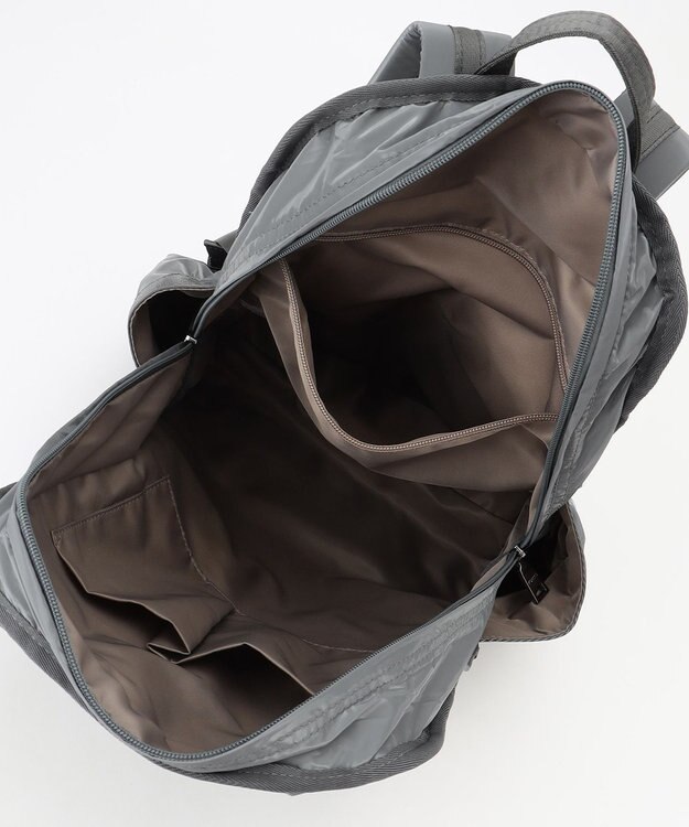 Y'SACCS 【Y’SACCS vous et】メタリックリュック グレー