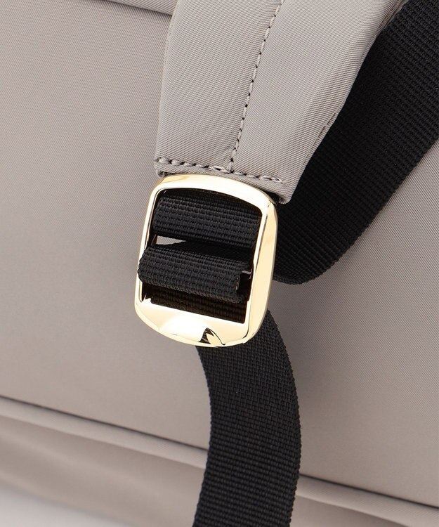 J.PRESS LADIES 【PC収納可】ナイロン リュック ライトグレー系